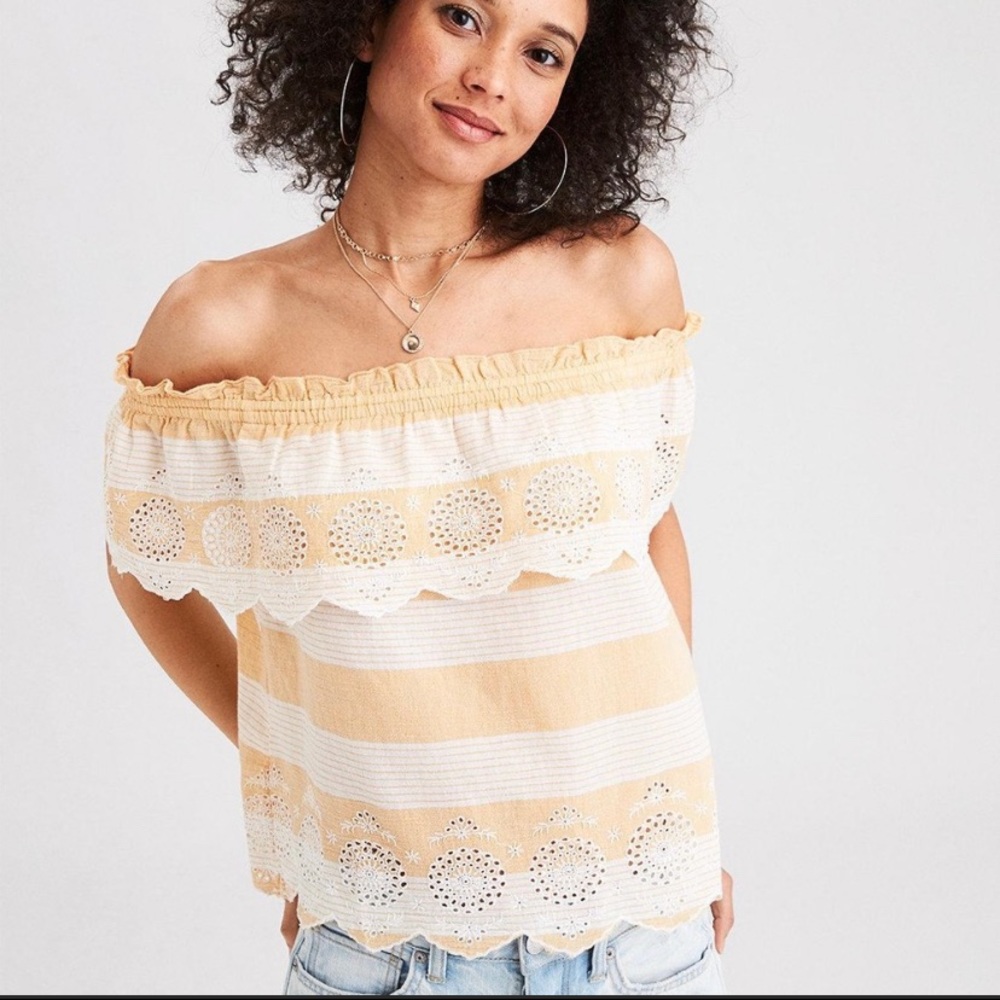 American Eagle Off the Shoulder Cotton Eyelet Top Medium